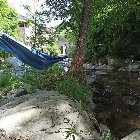 Apartmán L'Huile Et L'Eau Antraigues Exteriér fotografie
