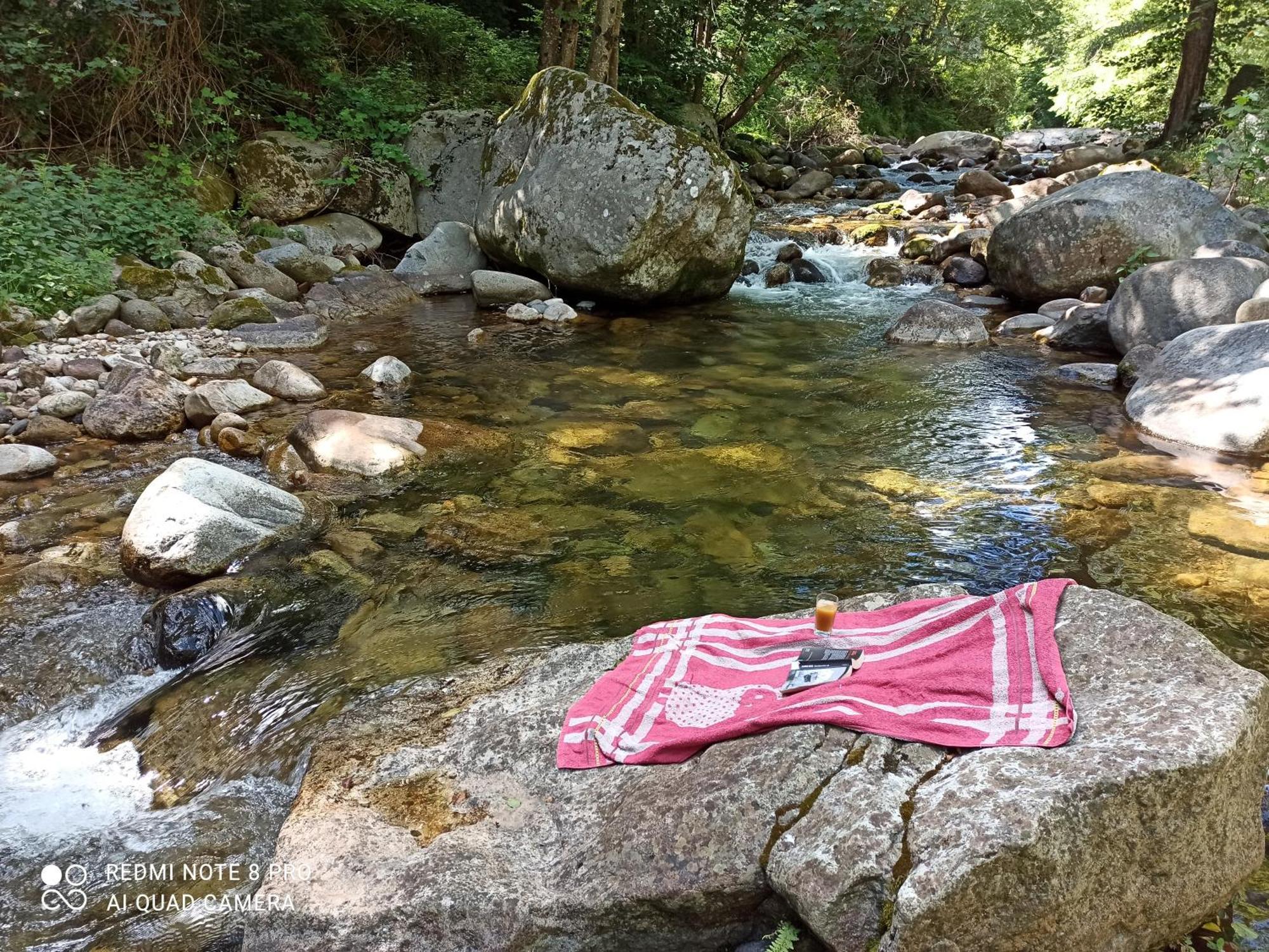Apartmán L'Huile Et L'Eau Antraigues Exteriér fotografie